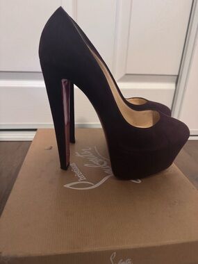 Alta Vicky 160 Wine Suede